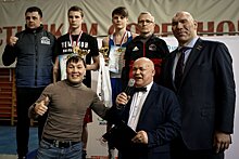 Валуев, Проводников, Артемьев, Антонов и другие легенды ринга наградили мальчишек
