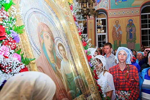 В Иркутск из Алтайского края привезли чудотворную икону Божьей Матери