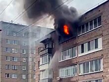 Пожарные в Ижевске спасли мужчину из горящей квартиры