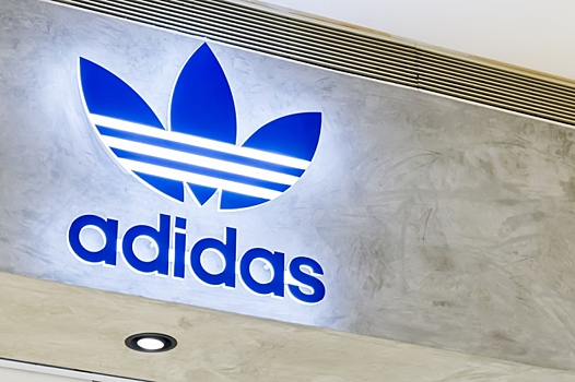 Adidas переводит всю рекламу в digital