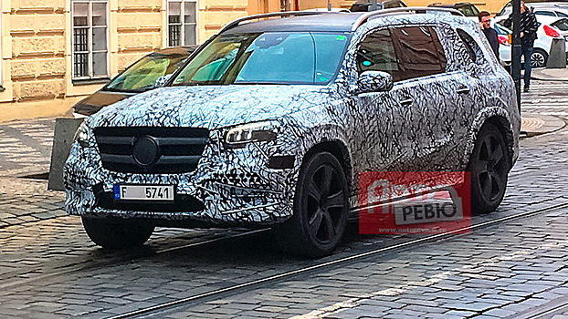 Новый полноприводный флагман Mercedes: первые фото