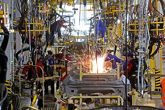 Почему цены на авто привязаны к курсу доллара: ответ от GM Uzbekistan