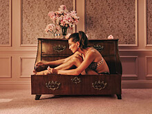 Хейли Бибер повторила образ Жизель Бюндхен в нижнем белье