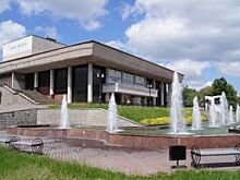 Липчан приглашают на премьеру спектакля «Экспонаты»