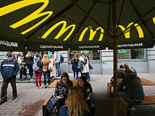 Выручка McDonald’s упала впервые за 20 лет