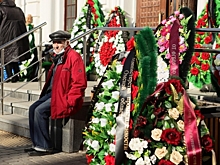 На Радоницу в Омске организуют автобусы до городских кладбищ
