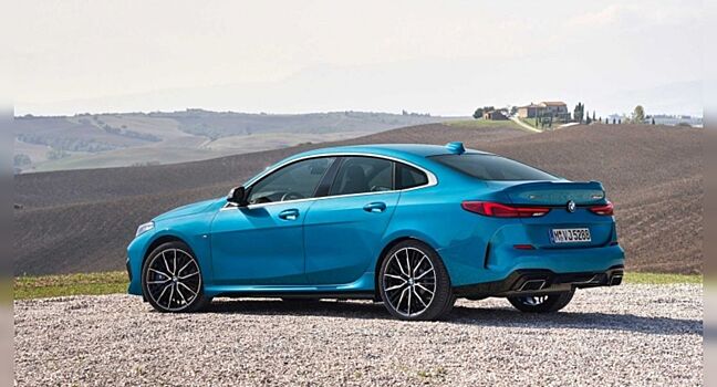 На тестах замечено купе BMW 2 Series нового поколения