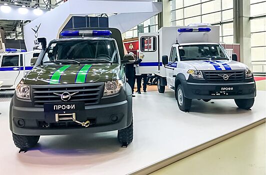 В России показали спецавтомобили для зеков и пограничников