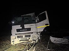 Водитель КамАЗа погиб в ДТП в Азовском районе