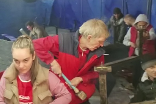Видео: в петропавловском цирке во время шоу обрушилась трибуна со зрителями