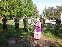 Ытык иэстэрин толоро сылдьар саллааттар ыһыахтыыллар