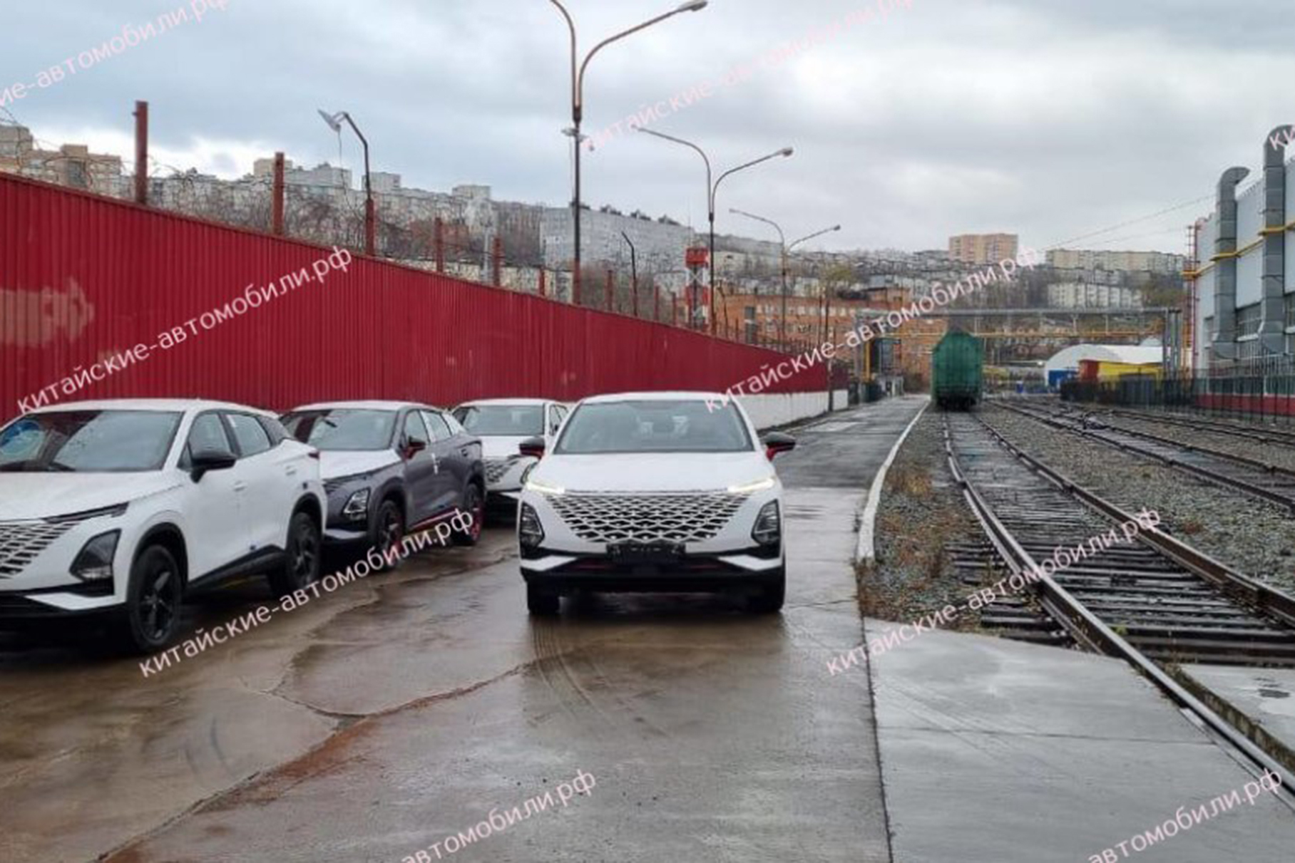 Новости автомира: На бывшем заводе Mazda во Владивостоке заметили кроссоверы Omoda