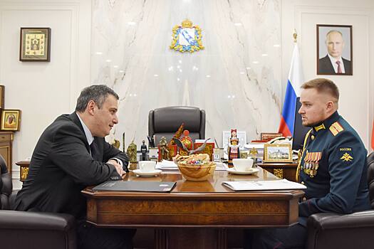 Александр Хинштейн встретился в участником проекта «Курск.Герои!» Александром Кретовым