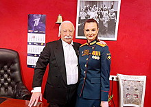 Военнослужащая с Сахалина подарила выигранный на «Поле чудес» автомобиль Луганскому детскому дому