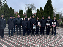 В Северной Осетии в рамках флешмоба «С нами Победа» сотрудники полиции ОМВД России по Моздокскому району организовали встречу поколений