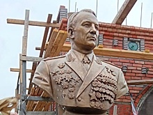 В Тульской области открыли бюст маршалу Лосику