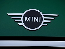  		 			Босс MINI сравнил хэтчбек с Porsche 911 и называл его элементом фирменного стиля 		 	
