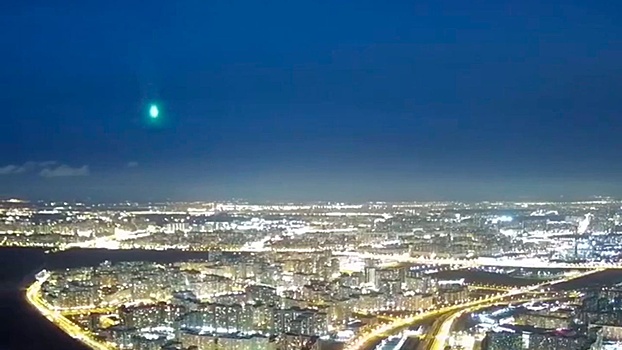 «На метеорит не тянет»: Астроном допустил, что на Петербург упал болид из космоса