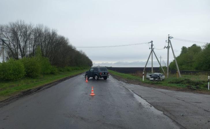 В Курской области при столкновении автомобилей «ВАЗ» пострадали 2 человека