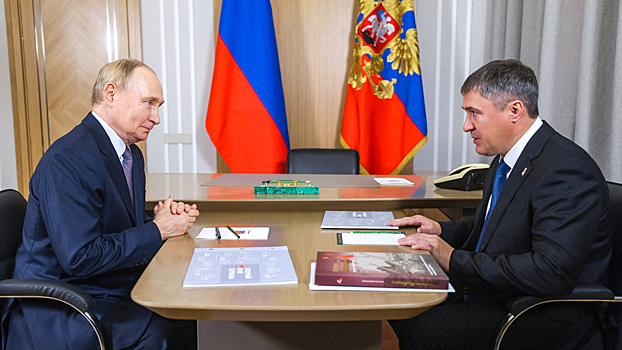 Махонин рассказал, о чем говорил с Путиным без камер