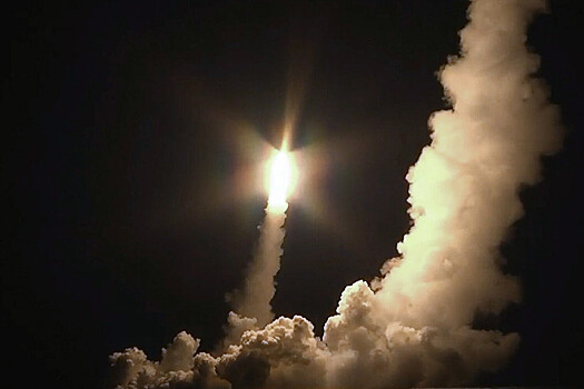 СМИ: Путин, развернув "Орешник", предупредил Трампа