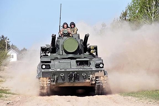 Украина стягивает танки к границе с Крымом
