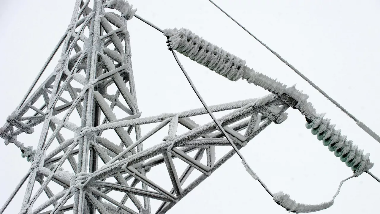 Более 100 тыс. жителей ЛНР остались без света