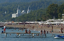 Турция и Сочи остаются популярными направлениями для отдыха у россиян этим летом