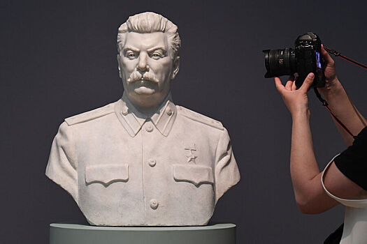 Социолог объяснил любовь россиян к&nbsp;Сталину