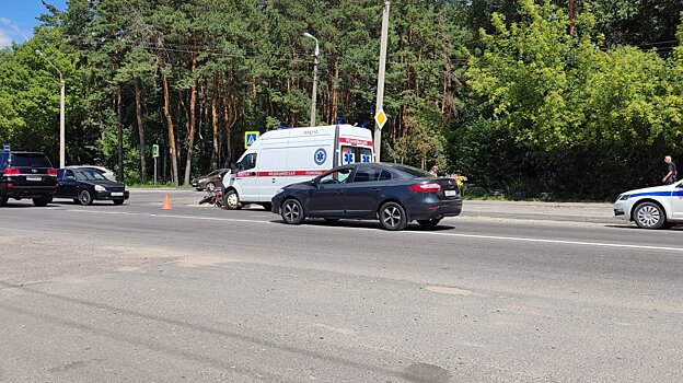 Около Новозападного кладбища сбили мотоциклиста