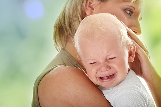 Плачущие дети разрушают мозг своих родителей