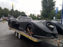 В Финляндии задержали бэтмобиль