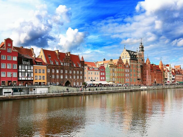 Polsat: польские чиновники пытались захватить здание генерального консульства РФ