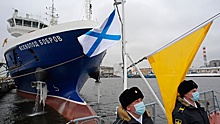 Тыловое судно «Всеволод Бобров» начнет переход на Черноморский флот до конца августа
