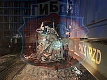 В Москве два поезда раздавили машину каршеринга