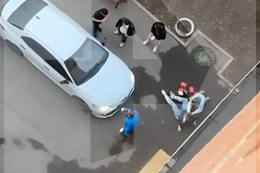 Мужчину ранили ножом в конфликте из-за парковки в Москве