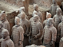 Раскопаны колесницы "загробной армии" императора Цинь Шихуанди