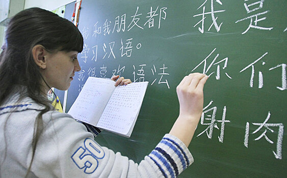 Китайская грамота: язык как пропуск таджикской молодежи на работу в КНР