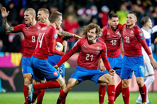 Игрок «Спартака» Алекс Крал в команде недели FIFA20 с Роналду и Азаром