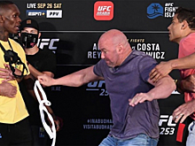 Адесанья защитил титул чемпиона UFC в среднем весе