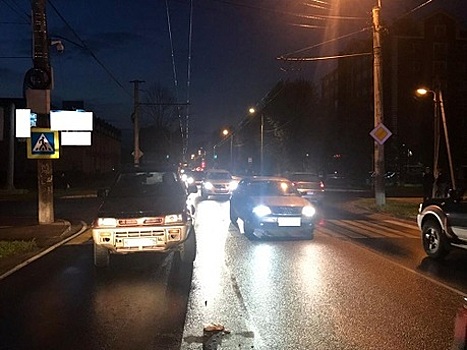 На Советском проспекте Nissan сбил 61-летнего мужчину, переходившего дорогу по "зебре"