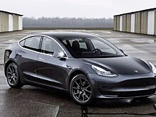 На камеру попала серьезная авария с Tesla Model 3