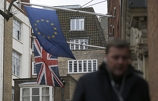 Лидер правящей партии Польши назвал виновного в Brexit