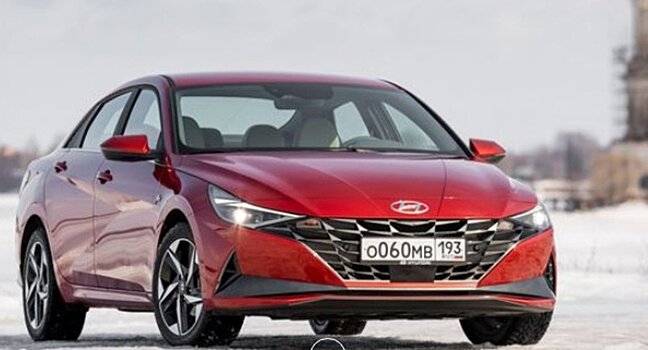 На московской автодороге провели первый тест-драйв новой Hyundai Elantra