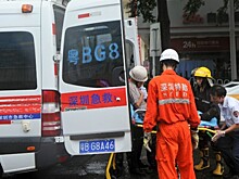Десятки людей остаются под завалами гостиницы в Китае