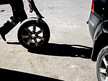 В шиномонтажах Москвы возникли очереди