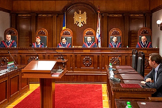КС Молдавии признал незаконным особый статус русского языка