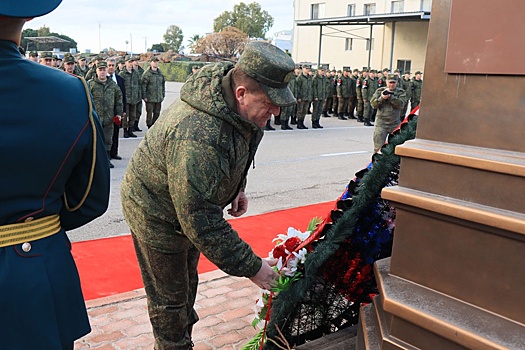 5 лет назад военный летчик Роман Филипов был сбит в Сирии и подорвал себя гранатой вместе с террористами