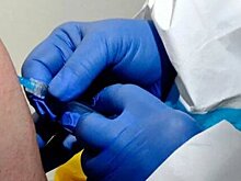 Первые 11 детей получили прививки от COVID-19 в Москве