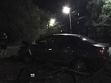 Водителя, протаранившего забор парка в Саратове, заставят возместить ущерб